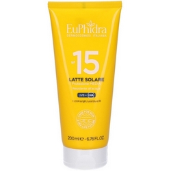 EuPhidra Latte Solare Corpo SPF15 200mL - Pagina prodotto: https://www.farmamica.com/store/dettview.php?id=12306