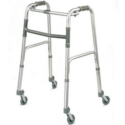 Safety Walker with 2 Swivel Wheels 22010 - Product page: https://www.farmamica.com/store/dettview_l2.php?id=12559